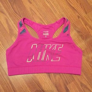 Nike Pro Sports Bra